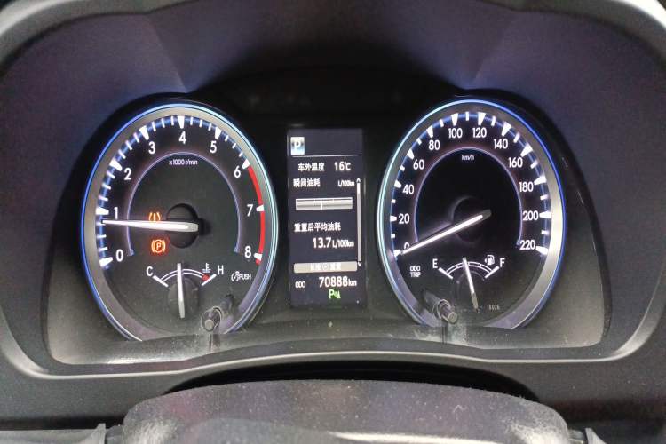 Used Toyota Highlander 2018 2.0T Four-Wheel Drive Luxury Edition 7 Seats China V Emission Standard Instrument Cluster