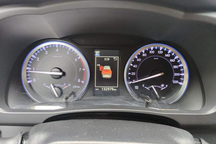 Used Toyota Highlander 2018 2.0T Four-Wheel Drive Knight Edition 7 Seats China VI Standard Instrument Cluster