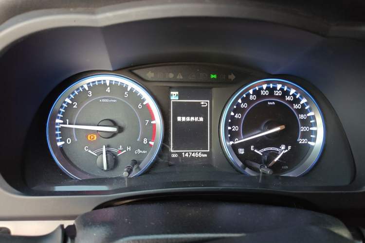 Used Toyota Highlander 2018 2.0T Four-Wheel Drive Prestige Version 7 Seats China V Emission Standard Instrument Cluster