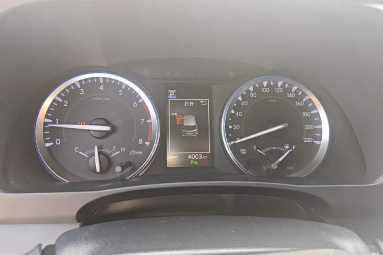 Used Toyota Highlander 2018 2.0T Four-Wheel Drive Luxury Edition 7 Seats China V Emission Standard Instrument Cluster
