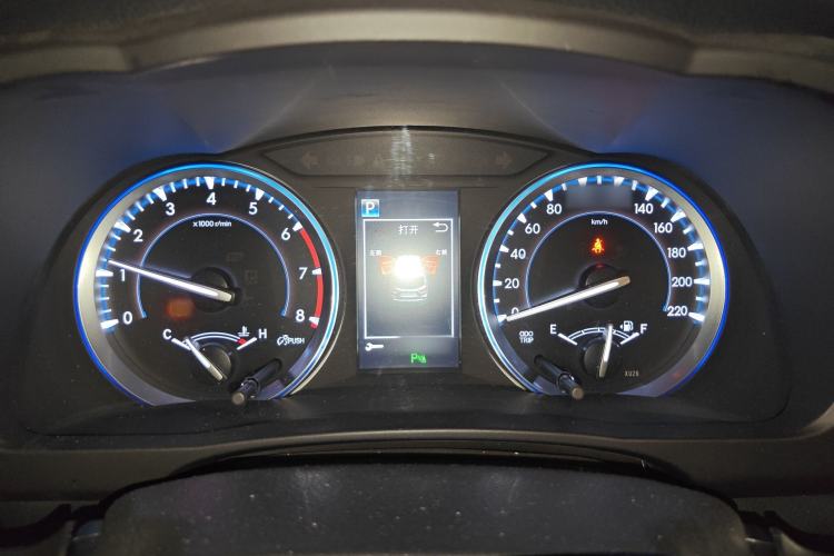 Used Toyota Highlander 2018 2.0T Four-Wheel Drive Prestige Version 7 Seats China VI Standard Instrument Cluster