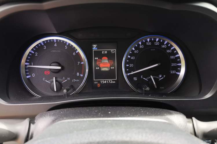 Used Toyota Highlander 2018 2.0T Four-Wheel Drive Luxury Edition 7 Seats China V Emission Standard Instrument Cluster