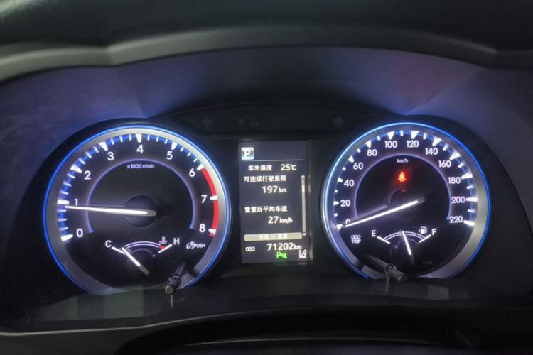 Used Toyota Highlander 2018 2.0T Four-Wheel Drive Prestige Version 7 Seats China VI Standard Instrument Cluster