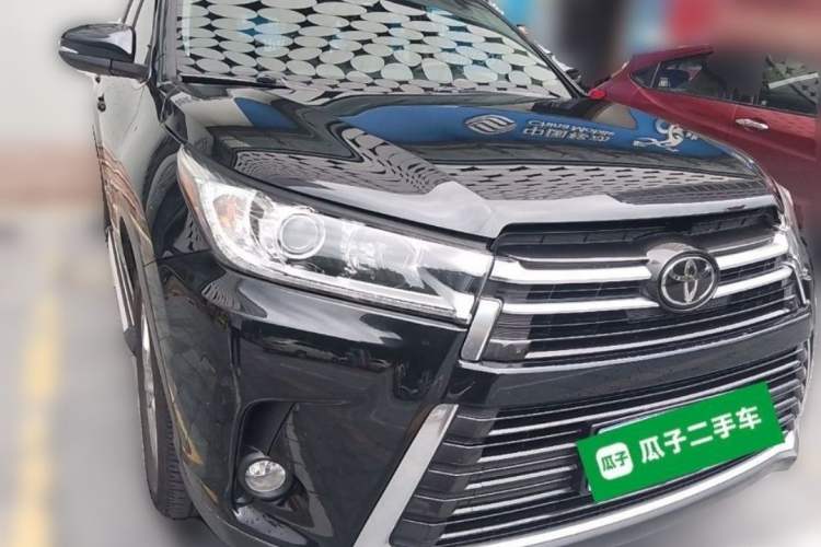 Used Toyota Highlander 2018 2.0T Four-Wheel Drive Prestige Version 7 Seats China V Emission Standard Interior 1