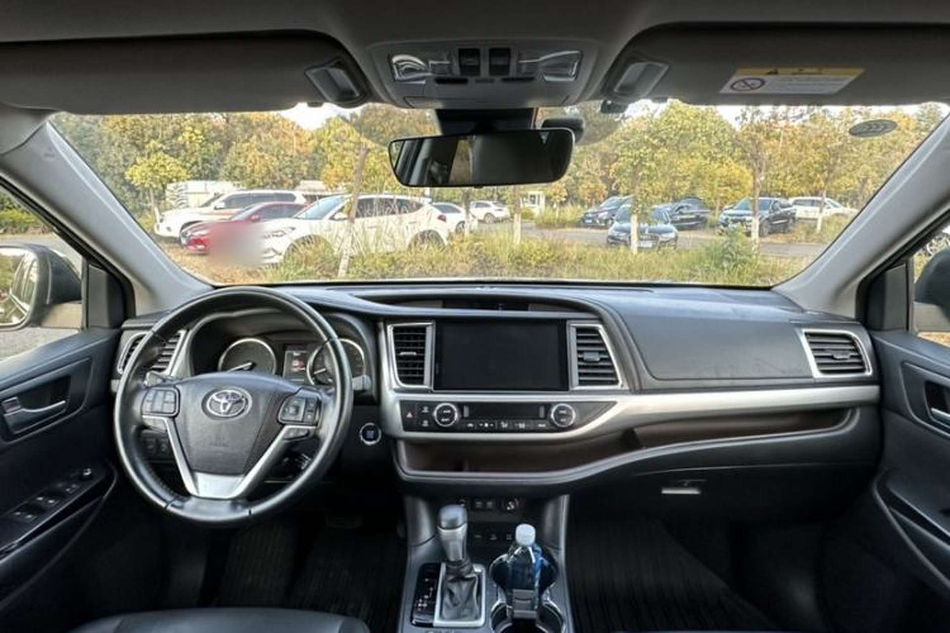 Used Toyota Highlander 2018 2.0T Four-Wheel Drive Prestige Version 7 Seats China V Emission Standard Interior 1