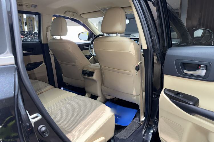 Used Toyota Highlander 2018 2.0T Two-Wheel Drive Elite Version 5 Seats China VI Standard Interior 11