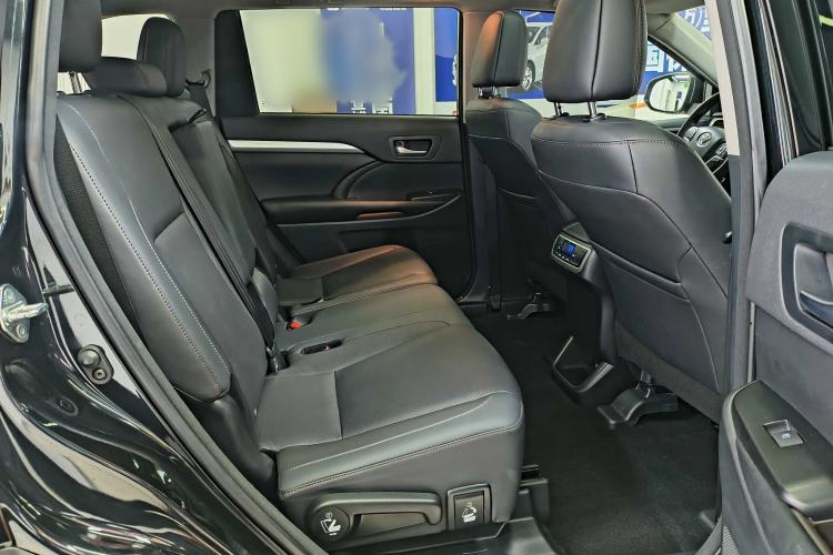 Used Toyota Highlander 2018 2.0T Four-Wheel Drive Prestige Version 7 Seats China VI Standard Interior 12