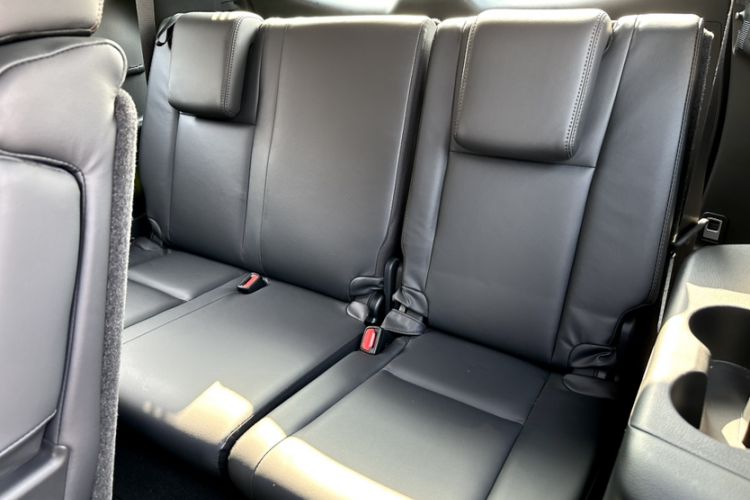 Used Toyota Highlander 2018 2.0T Four-Wheel Drive Prestige Version 7 Seats China VI Standard Interior 14