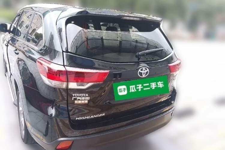 Used Toyota Highlander 2018 2.0T Four-Wheel Drive Prestige Version 7 Seats China V Emission Standard Interior 2