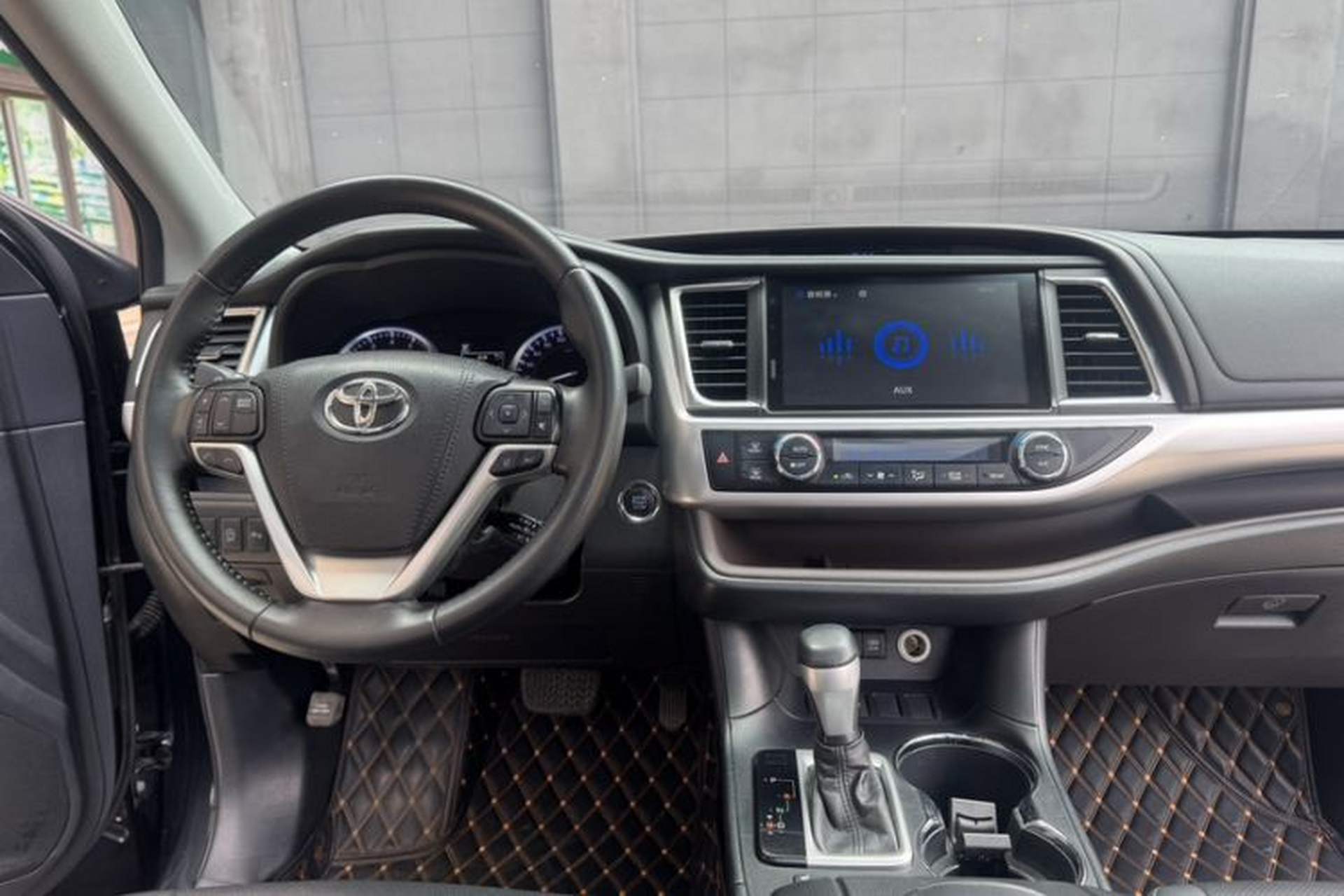 Used Toyota Highlander 2018 2.0T Two-Wheel Drive Prestige Edition 7 Seats China VI Standard Interior 2