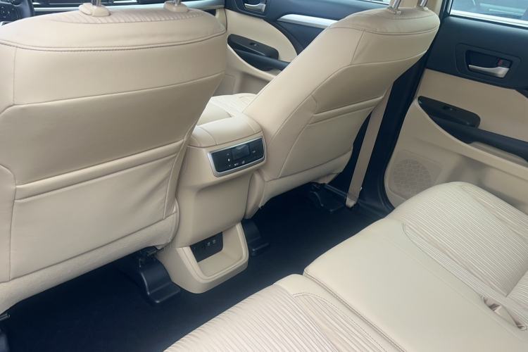 Used Toyota Highlander 2018 2.0T Two-Wheel Drive Elite Edition 7 Seats China VI Standard Interior 2