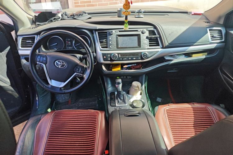 Used Toyota Highlander 2018 2.0T Four-Wheel Drive Luxury Version 7 Seats China VI Standard Interior 2