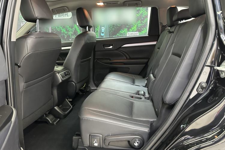 Used Toyota Highlander 2018 2.0T Four-Wheel Drive Prestige Version 7 Seats China VI Standard Interior 5