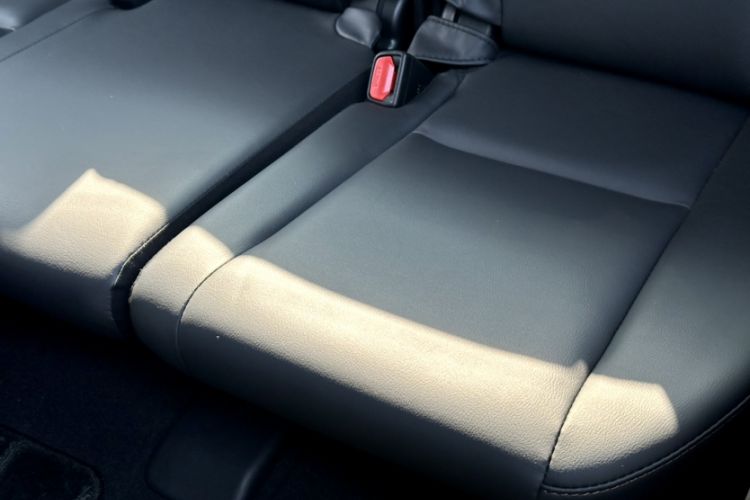 Used Toyota Highlander 2018 2.0T Four-Wheel Drive Prestige Version 7 Seats China VI Standard Interior 5