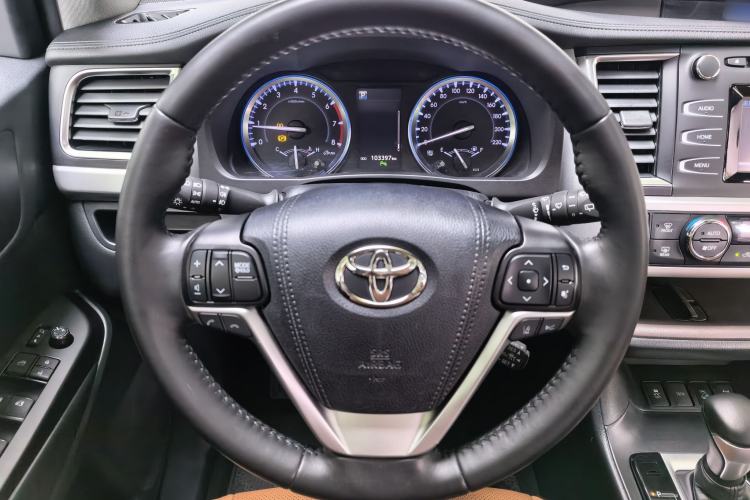 Used Toyota Highlander 2018 2.0T Four-Wheel Drive Knight Edition 7 Seats China VI Standard Interior 6