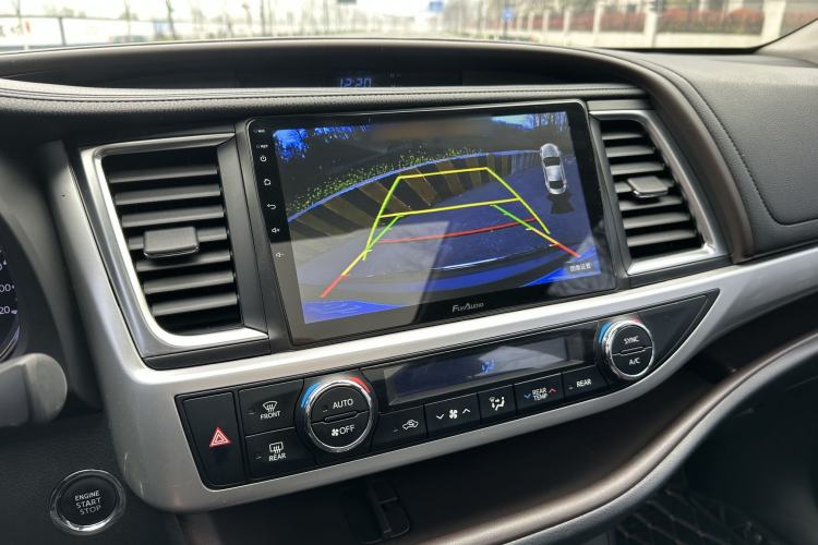 Used Toyota Highlander 2018 2.0T Four-Wheel Drive Luxury Version 7 Seats China VI Standard Interior 7