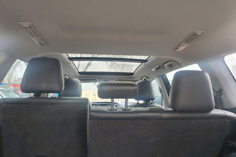 Used Toyota Highlander 2018 2.0T Four-Wheel Drive Prestige Version 7 Seats China VI Standard Interior 7