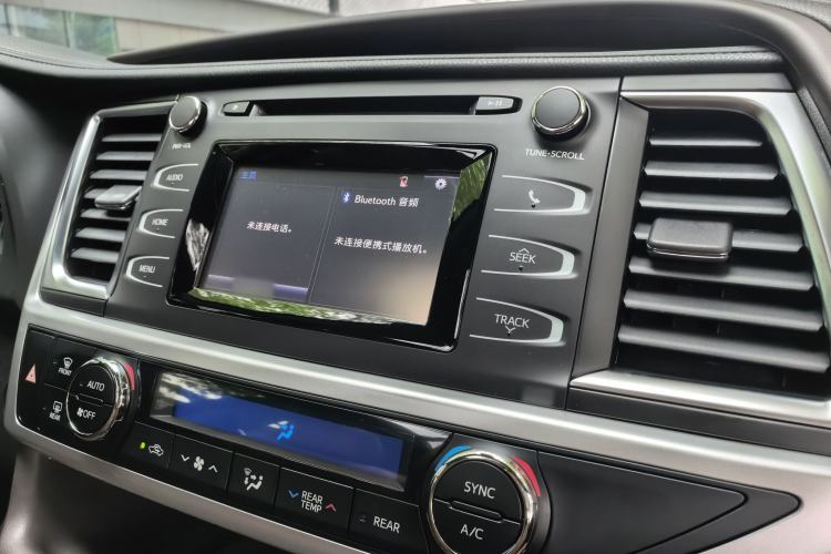 Used Toyota Highlander 2018 2.0T Four-Wheel Drive Knight Edition 7 Seats China VI Standard Interior 8
