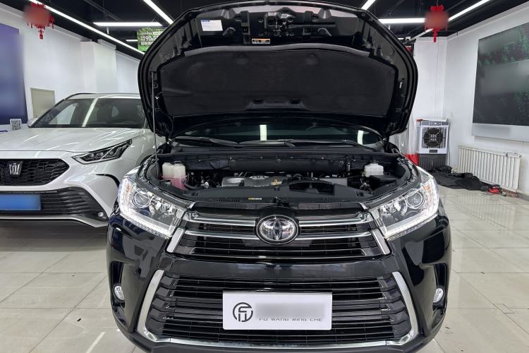 Used Toyota Highlander 2018 2.0T Four-Wheel Drive Prestige Version 7 Seats China VI Standard Interior 9