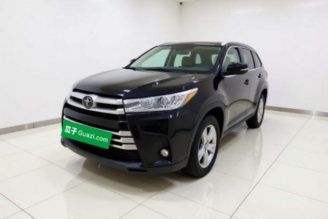Toyota Highlander 2018 2.0T Four-Wheel Drive Luxury Version 7 Seats China VI Standard مستعملة