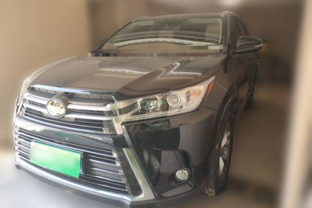 Used Toyota Highlander 2018 2.0T Two-Wheel Drive Prestige Version 7 Seats China V Emission Standard