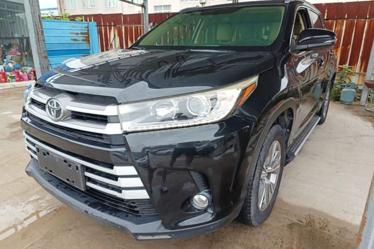 Used Toyota Highlander 2018 2.0T Two-Wheel Drive Elite Edition 7 Seats Emission Standard China V Guazi used car, China used car export, Used car for sale, Used cars, Cheapest cars for sale