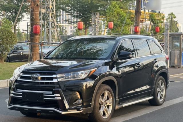 Used Toyota Highlander 2018 2.0T Four-Wheel Drive Luxury Version 7 Seats China VI Standard