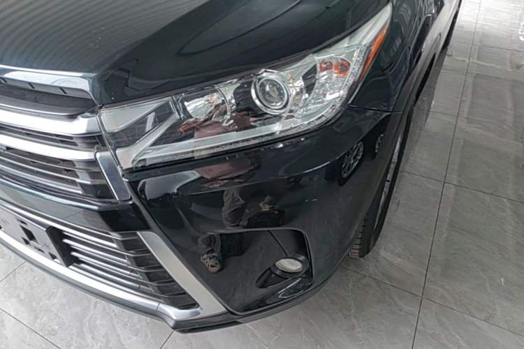 Used Toyota Highlander 2018 2.0T Four-Wheel Drive Prestige Version 7 Seats China VI Standard Left Front Headlight