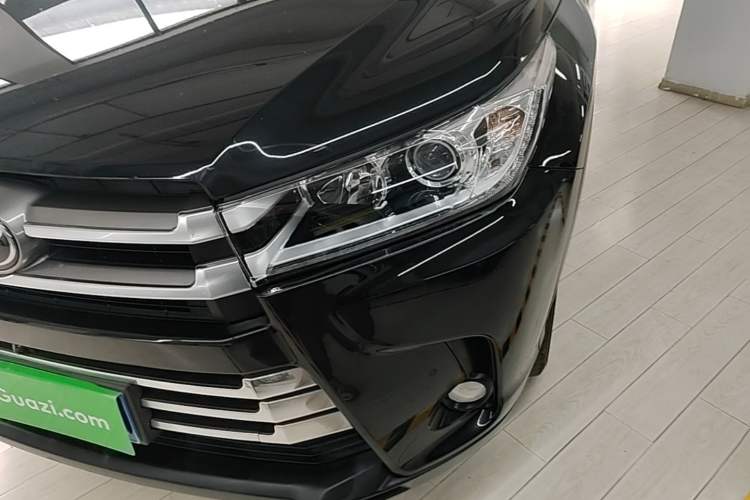 Used Toyota Highlander 2018 2.0T Four-Wheel Drive Prestige Version 7 Seats China VI Standard Left Front Headlight