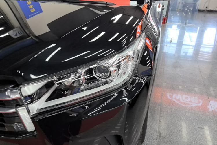 Used Toyota Highlander 2018 2.0T Four-Wheel Drive Prestige Version 7 Seats China VI Standard Left Front Headlight