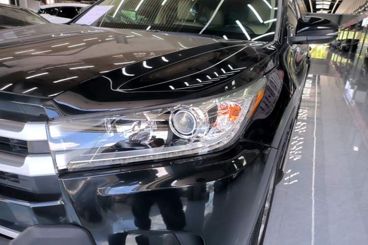 Used Toyota Highlander 2018 2.0T Four-Wheel Drive Luxury Version 7 Seats China VI Standard Left Front Headlight