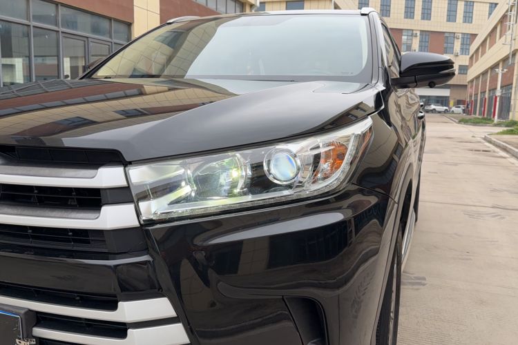 Used Toyota Highlander 2018 2.0T Two-Wheel Drive Elite Version 5 Seats China VI Standard Left Front Headlight