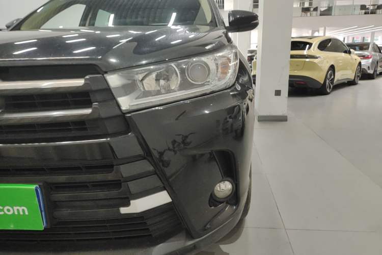 Used Toyota Highlander 2018 2.0T Two-Wheel Drive Elite Edition 5 Seats Emission Standard China V Left Front Headlight