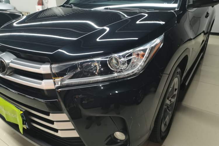 Used Toyota Highlander 2018 2.0T Four-Wheel Drive Luxury Version 7 Seats China VI Standard Left Front Headlight