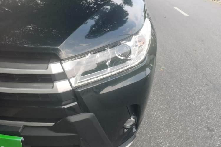 Used Toyota Highlander 2018 2.0T Two-Wheel Drive Elite Edition 7 Seats China VI Standard Left Front Headlight