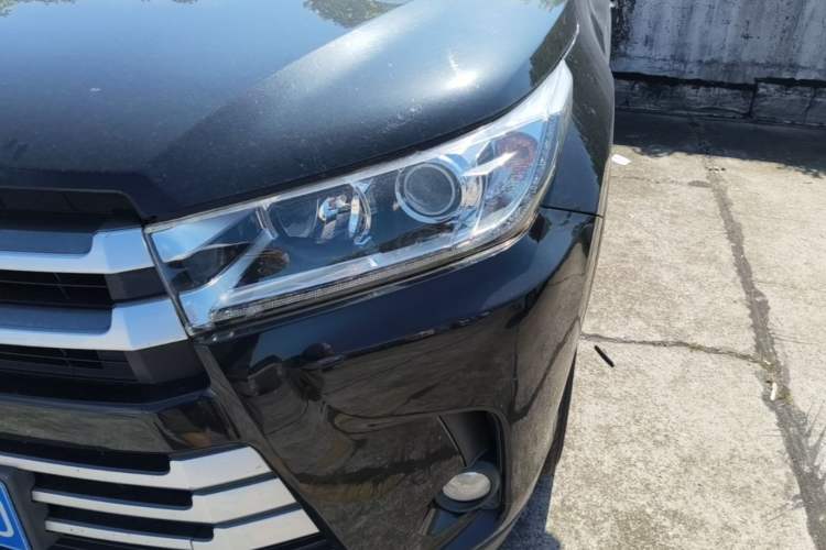 Used Toyota Highlander 2018 2.0T Two-Wheel Drive Elite Version 5 Seats China VI Standard Left Front Headlight