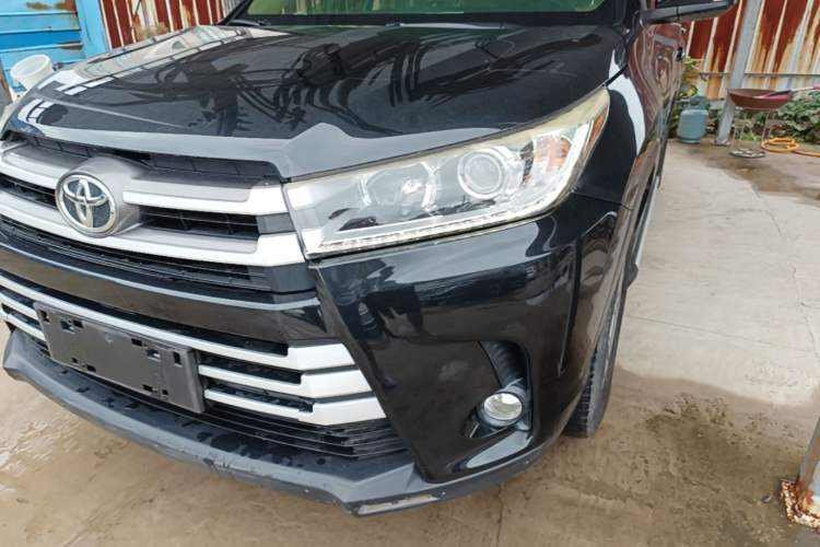 Used Toyota Highlander 2018 2.0T Two-Wheel Drive Elite Edition 7 Seats Emission Standard China V Left Front Headlight