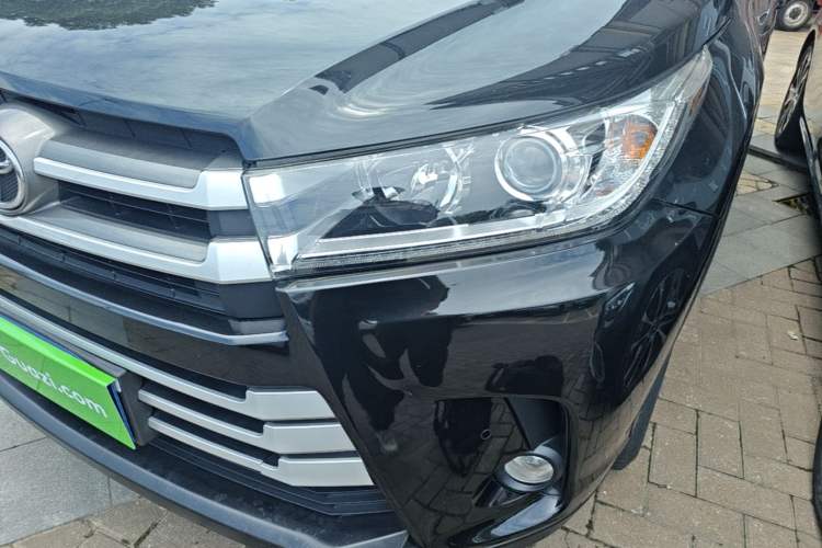 Used Toyota Highlander 2018 2.0T Two-Wheel Drive Elite Version 5 Seats China VI Standard Left Front Headlight