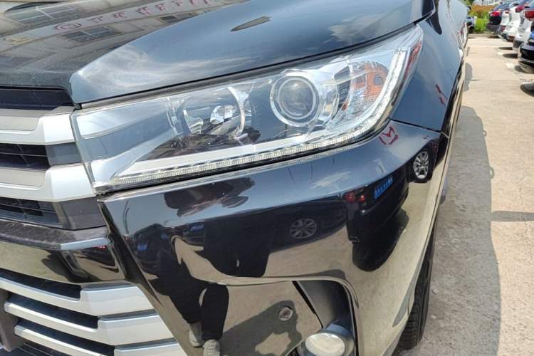 Used Toyota Highlander 2018 2.0T Four-Wheel Drive Elite Edition 7 Seats China VI Standard Left Front Headlight