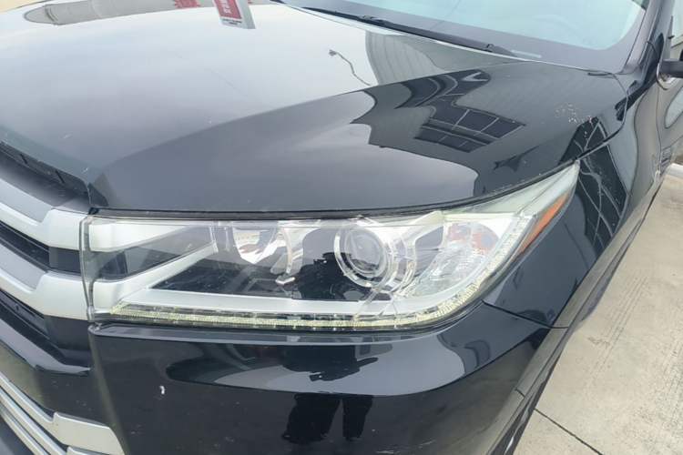 Used Toyota Highlander 2018 2.0T Four-Wheel Drive Luxury Version 7 Seats China VI Standard Left Front Headlight