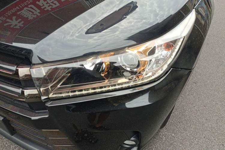 Used Toyota Highlander 2018 2.0T Four-Wheel Drive Knight Edition 7 Seats China VI Standard Left Front Headlight