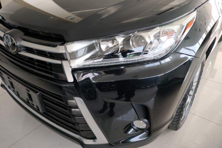 Used Toyota Highlander 2018 2.0T Four-Wheel Drive Prestige Version 7 Seats China VI Standard Left Front Headlight