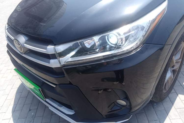 Used Toyota Highlander 2018 2.0T Four-Wheel Drive Luxury Edition 7 Seats China V Emission Standard Left Front Headlight