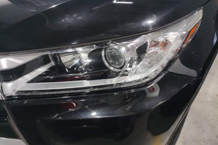 Used Toyota Highlander 2018 2.0T Four-Wheel Drive Luxury Version 7 Seats China VI Standard Left Front Headlight