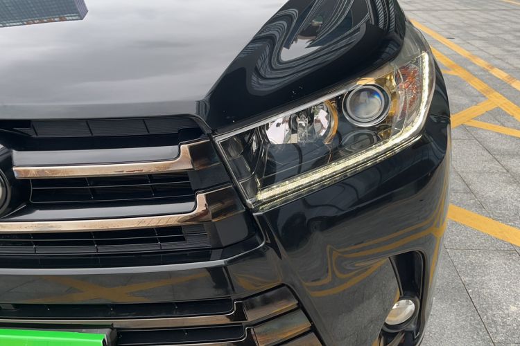 Used Toyota Highlander 2018 2.0T Four-Wheel Drive Knight Edition 7 Seats China VI Standard Left Front Headlight