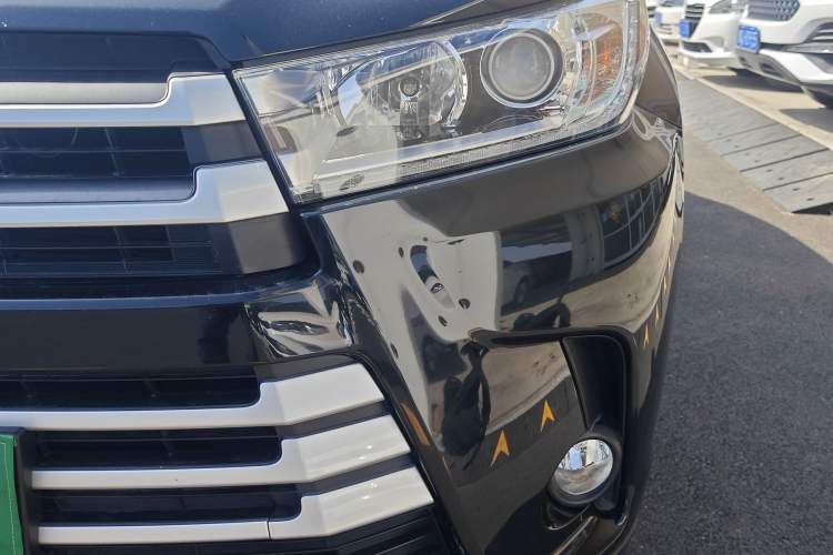 Used Toyota Highlander 2018 2.0T Four-Wheel Drive Elite Edition 7 Seats China VI Standard Left Front Headlight