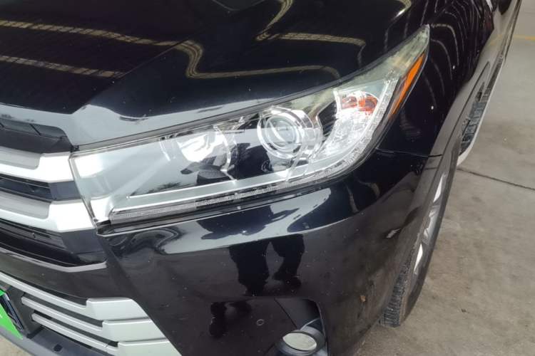 Used Toyota Highlander 2018 2.0T Four-Wheel Drive Luxury Version 7 Seats China VI Standard Left Front Headlight