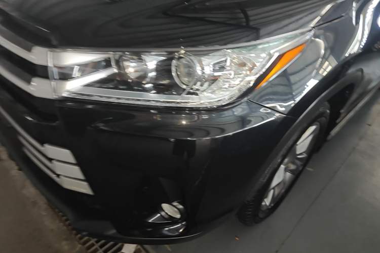 Used Toyota Highlander 2018 2.0T Four-Wheel Drive Luxury Version 7 Seats China VI Standard Left Front Headlight