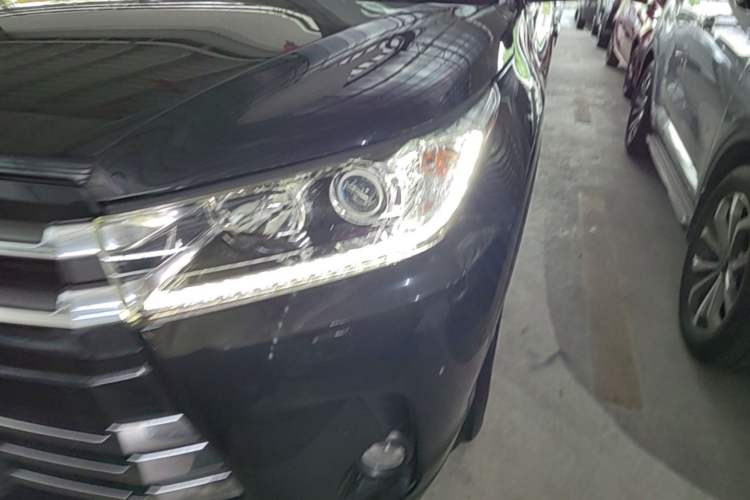 Used Toyota Highlander 2018 2.0T Four-Wheel Drive Ultimate Edition 7-Seater Emission Standard China V Left Front Headlight