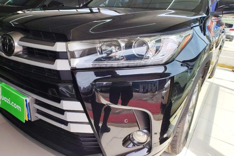 Used Toyota Highlander 2018 2.0T Four-Wheel Drive Luxury Version 7 Seats China VI Standard Left Front Headlight